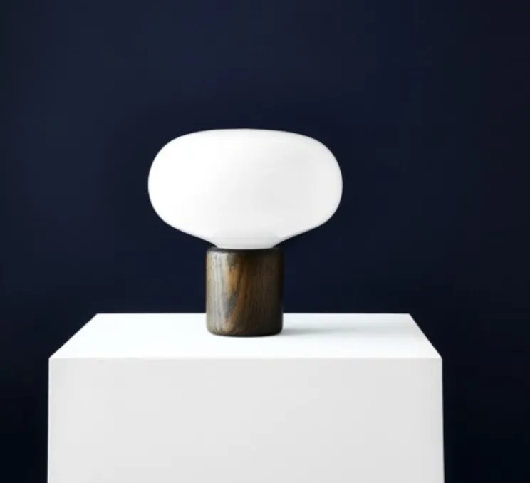 Lampe à poser, Karl-Johan, Chêne, Verre opale, blanc, Ø23cm - H23,5cm - New Works