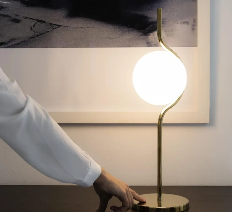 Lampe à poser, Le vita, blanc, or, LED, 2700k, 570lm, L15cm, H5,8cm - Faro