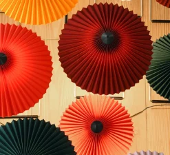 Lampe à poser, Matin 300, rouge vif, LED, 2800K, 150lm, Ø30cm, H38cm - HAY