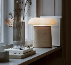 Lampe à poser, Nova, travertin ivoire, verre opalin, L27cm, H27,5cm - Woud