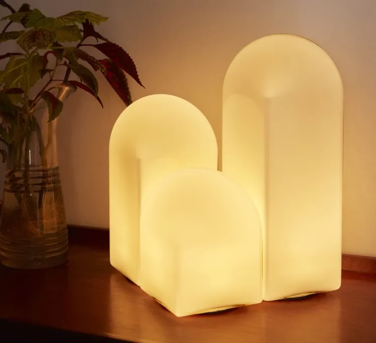 Lampe à poser, Parade 160, blanc coquillage, LED, dim, 2800K, 150 lm, Ø15,5cm, H16cm - HAY