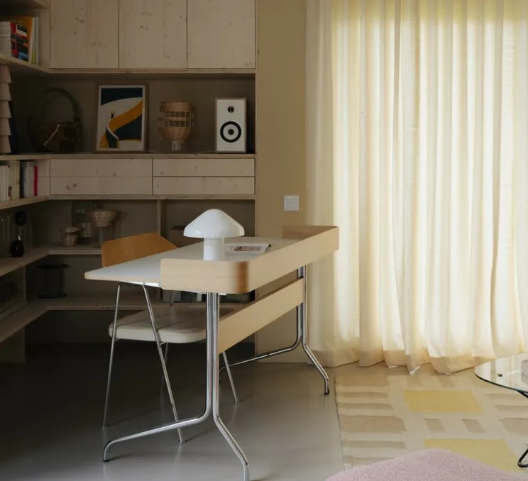 Lampe à poser, Parade 160, blanc coquillage, LED, dim, 2800K, 150 lm, Ø15,5cm, H16cm - HAY