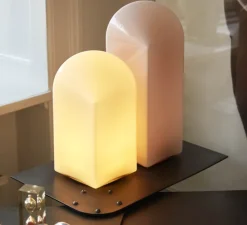 Lampe à poser, Parade 240, blanc coquillage, LED, dim, 2800K, 150 lm, L15,5cm, H24cm - HAY