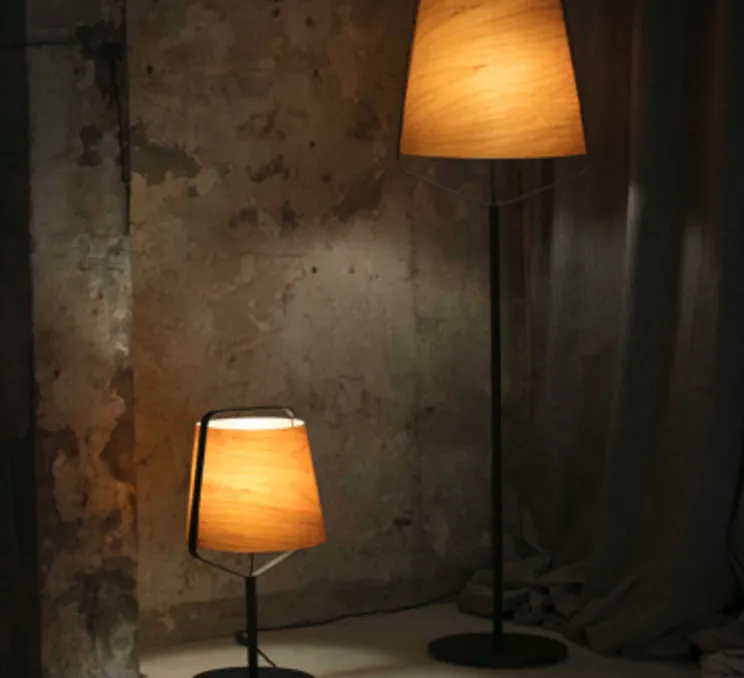 Lampe à poser, STOOD, bois, noir, LED, Ø27cm, H71cm - Faro