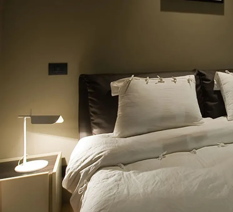 Lampe à poser, Tab, blanc, LED, 2700K, 347lm, L27,3cm, H32,7cm - Flos