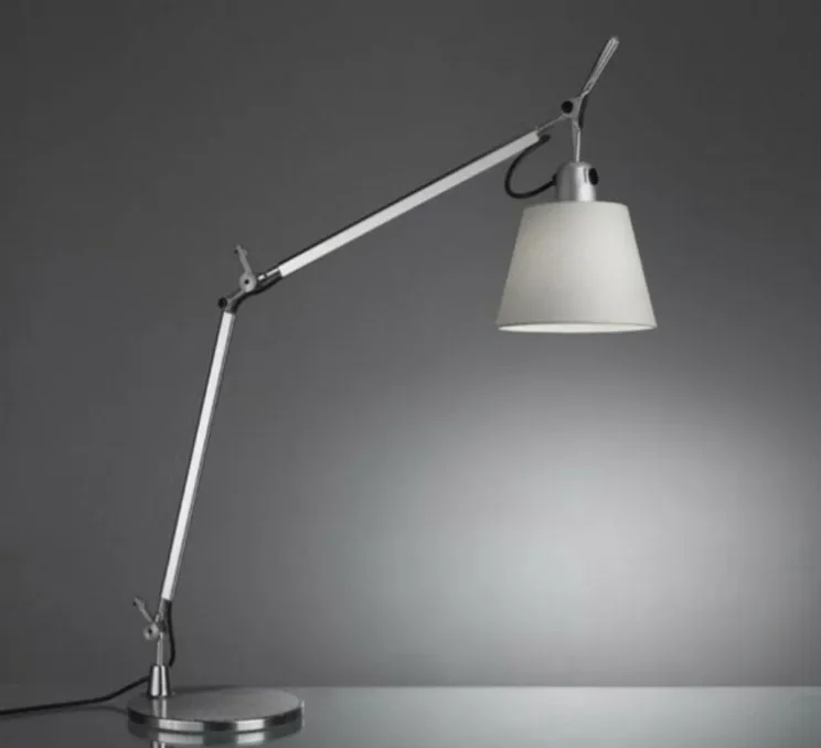 Lampe à poser, Tolomeo basculante tavolo, abat-jour satin, Ø18cm, H66cm - Artemide