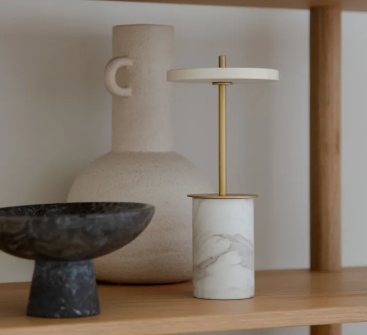 Lampe, Baladeuse, Asteria Move mini, Marbre blanc, LED, dim, 2600K, 124 lm, Ø12cm, H25,5cm - Umage