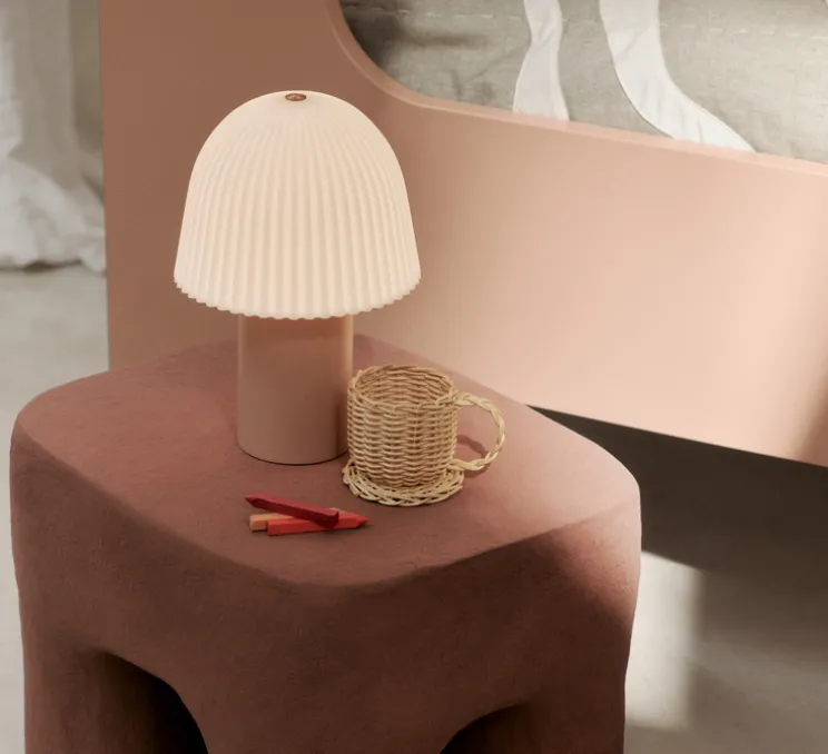 Lampe, Baladeuse, Frill, rose, IP44, LED, dim, 2200K, 40 lm, Ø15,4cm, H22cm - Ferm Living