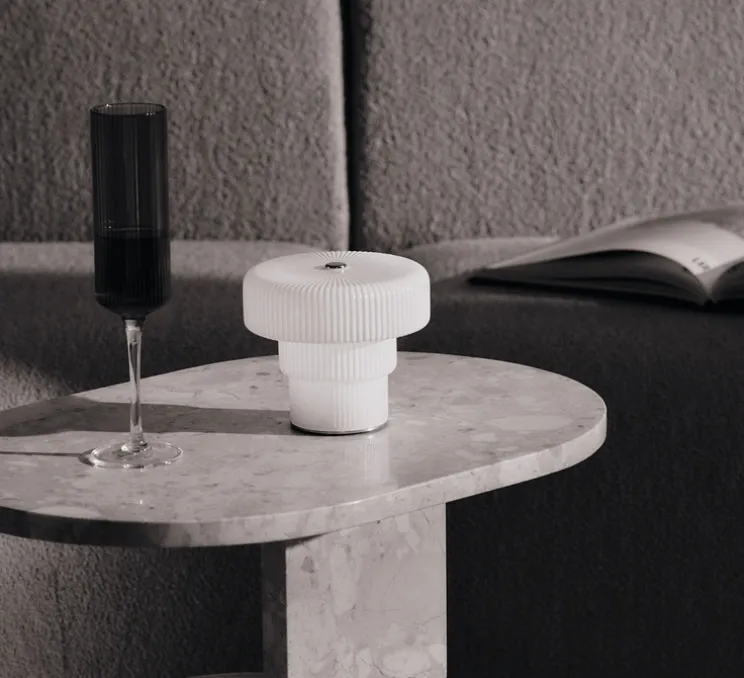 Lampe, Baladeuse, Ripple, blanc, IP44, LED, dim, 2500K, 40 lm, Ø12,3cm, H10,2cm - Ferm Living