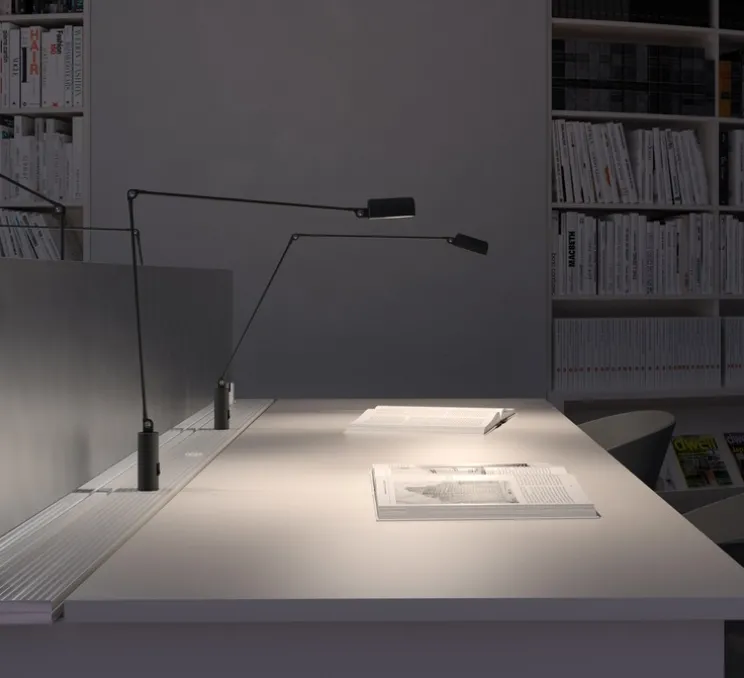 Lampe de bureau, Daphine Cilindro Led, Noir soft touch, LED, 2700K, 622 lm, Ø3cm, H88cm - Lumina