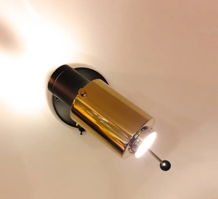 Spot, Biny spot LED, noir et or, avec interrupteur, 2700k, L6,5cm, H15,4cm - Dcw editions