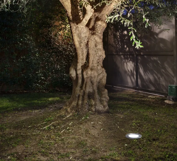 Spot extérieur de sol encastrable, Salt, asymétrique, LED, 3000K, Ø18cm, IP67, 45° - FARO