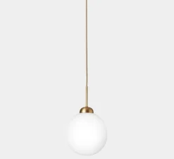 Suspension, Apiales 1, Large, laiton, verre opalin, Ø20cm, H31,6cm - Nuura