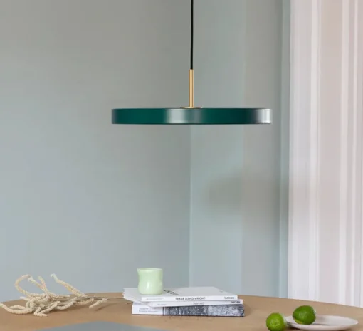 Suspension, Asteria Medium plus, vert forêt et laiton, LED, 2400-2700-3000K, 1600lm, Ø43cm, H14cm - Umage