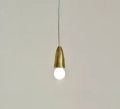 Suspension, Calyx, laiton, Ø5.3cm, H10cm - ATELIER ARETI