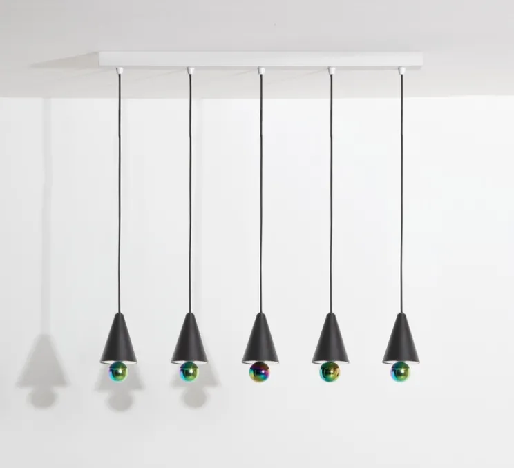 Suspension, Cherry, 5 pendants, noir, LED, dim, 3000K, 5*1040 lm, L90cm, H5cm - Petite Friture