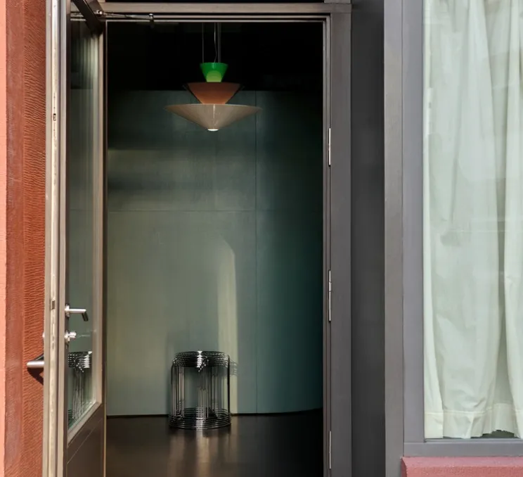 Suspension, Gio LN14, vert signal, bleu profond, blanc écru, LED, dim, 2600K, Ø60cm, H39cm - Andtradition