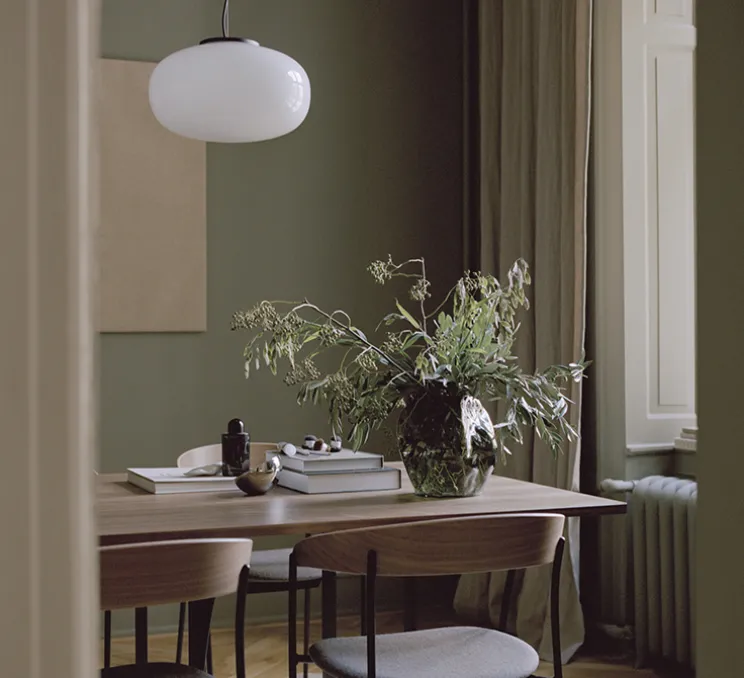 Suspension, Karl Johan Large, opalin, LED, 2700K, Ø40cm, H24cm - New Works