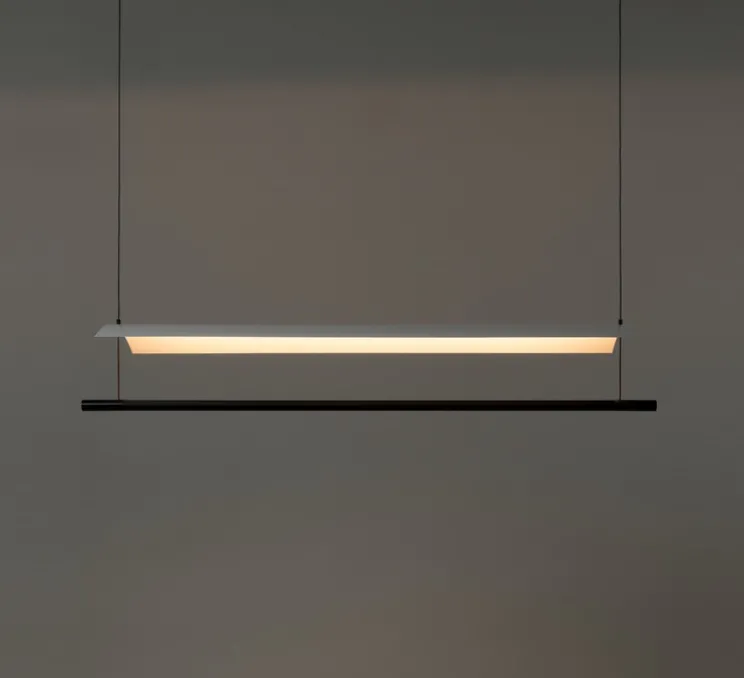 Suspension, Lamina 85, noir et blanc, LED, dim, 2700K, 1394 lm, L98,7cm, H12,6cm - Santa & Cole