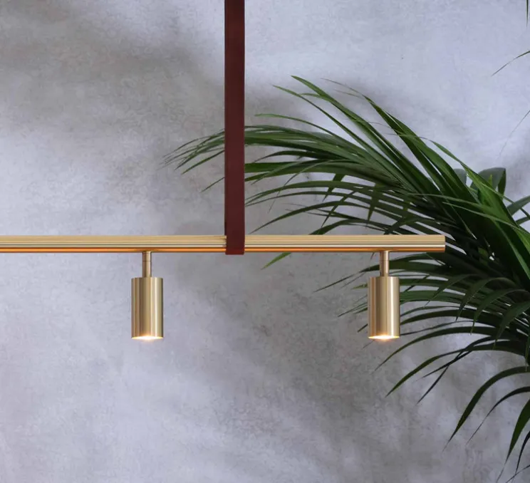 Suspension, Long John 6, Laiton, sangle en cuir marron, L220cm, H17cm - Rubn