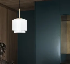 Suspension, Megumi 18, laiton et verre opalin, Ø18cm, H32cm - Please Wait to be Seated