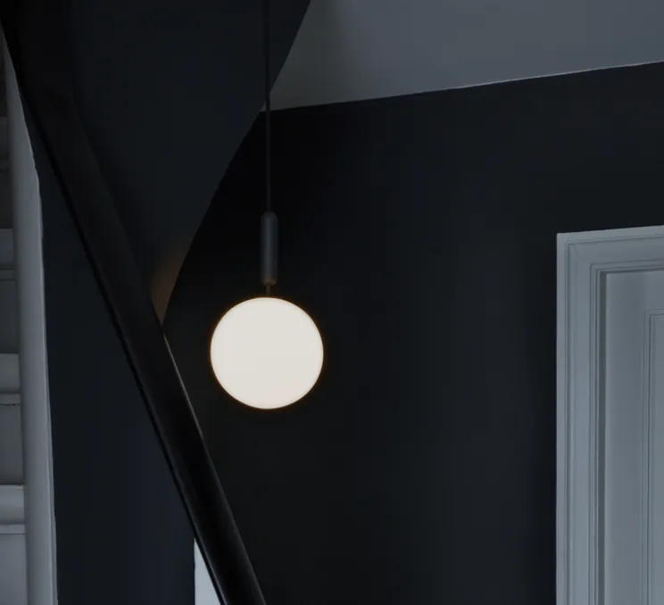 Suspension, Miira 1 large, noir, globe opalin, Ø20cm, H35,3cm - Nuura