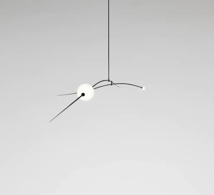 Suspension, Mobile Chandelier 16, noir, LED, dim, 2700K, 800-350 lm, L242,3cm, H26,5cm - Anastassiades Studio