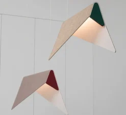Suspension, Mobula Grande, blanc, tissus doré, feutrine vert sapin/aubergine, L21cm, H28cm - Designheure