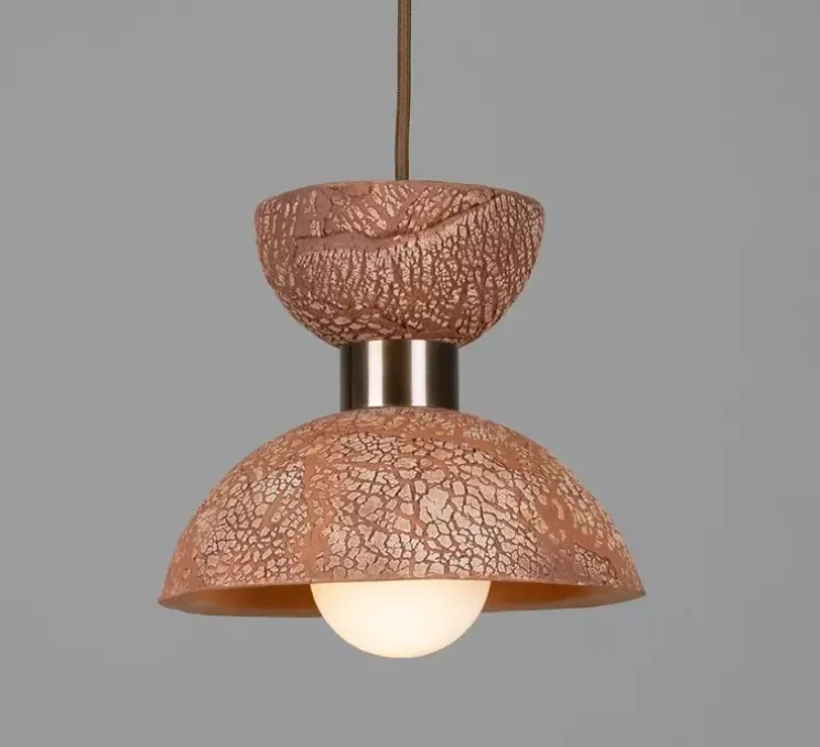 Suspension, Nakaii, rouge fer, laiton antique, Ø20cm, H20cm - Mullan Lighting