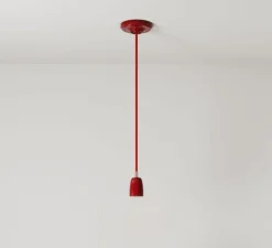Suspension, série porcelaine, rouge, câble textile rouge feu brillant, Ø4,5cm, H6cm - Creative Cables