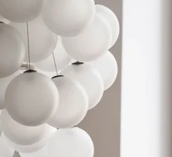 Suspension, Stochastic D87, 72 sphères, blanc opalin, LED, 2700k, 1541lm, Ø50cm, H60cm - Luceplan