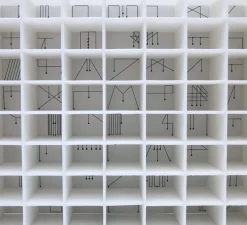 Suspension, String Light (cone, 12m, alimentation sol), noir, LED, 2700K, 1033lm, Ø19cm, H16cm - Flos